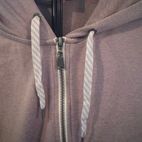 Vuori Women's Performance Hoodie and Joggers in Dusty Rose